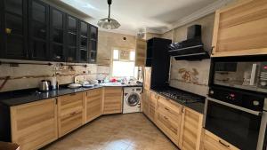 Spacious 3BRs family Fully Furnished