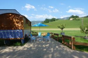 Maisons d'hotes Roulottes au pied du Vercors : photos des chambres