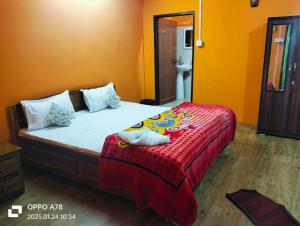 Cloudy larch homestay