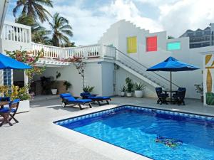 Amplio y central apartamento con vista al mar