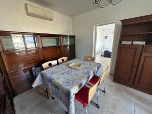 Villa au calme, piscine et vue imprenable