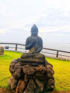 Batu Belah Bungalows and Restaurant