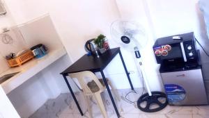Centrally located studio 1 with AC and kitchenette