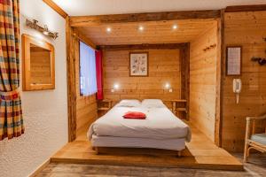 Hotels Les Glieres - Champagny-en-Vanoise : photos des chambres