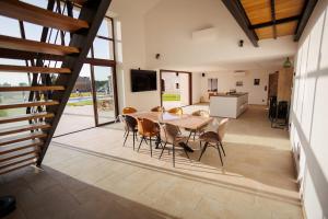 magnifique longére Charentaise pmr piscine sauna