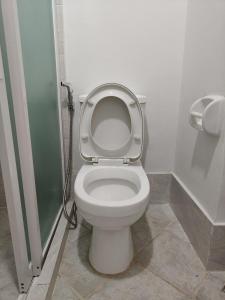 Cozy condo unit at Amani Grand Near Cebu Airport