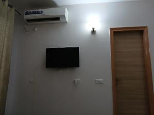 Vishraam A Studio flat Fully loaded in posh Society