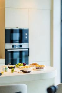 Souljoy Sanctuary - luxury Holiday design House with 7 rooms, 6 bathrooms for 14 people