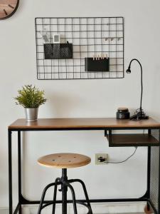 Ático con terraza privada, solárium y piscina en zona tranquila