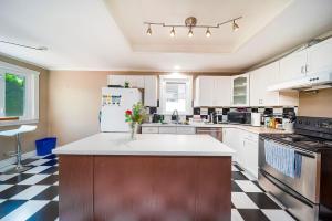 Charming 3BR Home Near UBC with Parking & Backyard