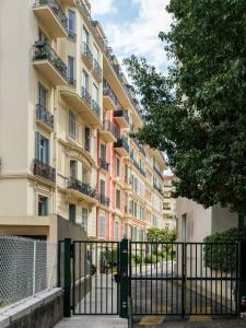 Studio cosy dans une belle copropriete classee