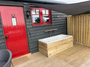 Tyr Bugail - Shepherds Hut
