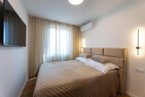 Luxury apartment Žnjan,Split-two bathrooms and free parking