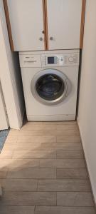 A V G E R I N O S Naxos