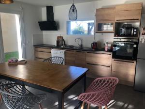 Maisons de vacances Maison neuve dans quartier tranquille : photos des chambres