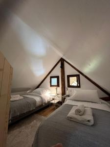 Mountain Gite Jasper for Cycle and Ski - 7 people