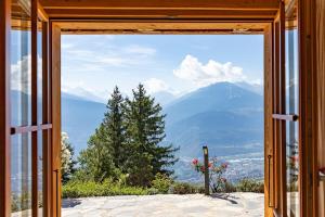 Quiet cottage with extraordinary view