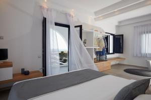 Amor Hideaway Villas Santorini Greece