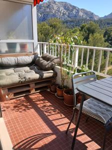 Appartements Appartement pour 3 a 4 personnes dans le 8eme arrondissement de Marseille, dans la colline et a 5 minutes a pied de la mer : photos des chambres