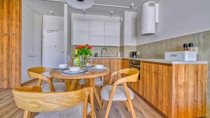 Rezydencja Niechorze D307 Eco Boho z Basenem, Sauną, Jacuzzi, przy samej PLAŻY - 5D Apartments