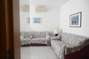 S355 - Sirolo, ampio trilocale con terrazzo e posto auto