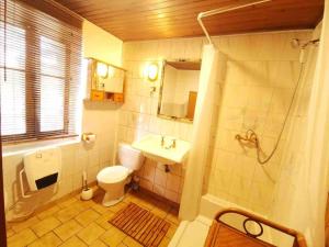 Atypical forest house with jacuzzi