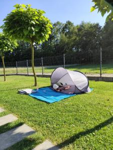 Domki pod skarpą Zator 27