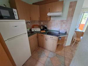 Flora Apartman Sutivan