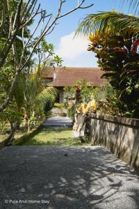 Puja Arsri Homestay - Reiki Healing