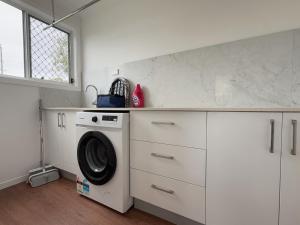 Family Haven in Sunnybank with 2BR 2Bath 3 Beds