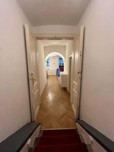 Room close to Karlsplatz, shared apartment