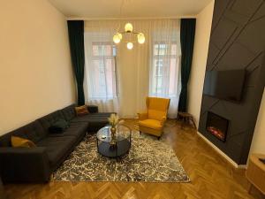 Premium quiet 2BR brand new flat in the heart of the city