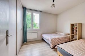 House D by 1 minute metro for PARC EXPO and ORLY