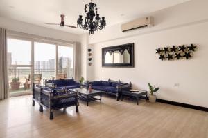 Homestay 3 Bhk Apartment with balcony Near Chandigarh Airport IT city Mohali