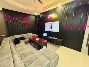 Kulai Neon Bliss Villa