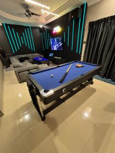 Kulai Neon Bliss Villa