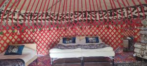 Yurt Camp Town of heavenly mountains 