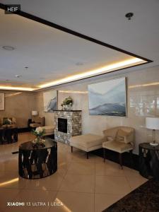 Luxhomme 3 Bed Condo with Balcony City Moutain View
