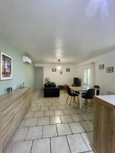 Sous les muriers - Maisonnette à Cuers