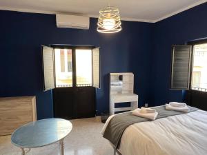 Spacious house with roof-terrace