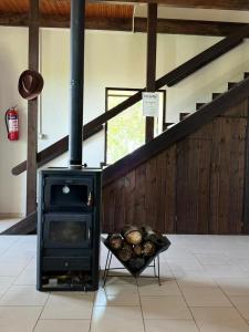 Quiet Villa Near Berat - Scenic Balcony & Garden