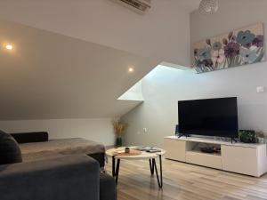 GREY Apartment Old Town