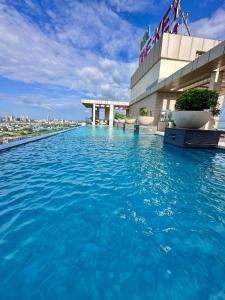 LuxePink Teddd Jucuzzi Studio-PrivatePatio