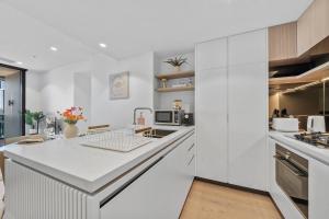 Home of Clouds - Brand New Lv 31 Apartment on Star Casino BNE, Privately Managed