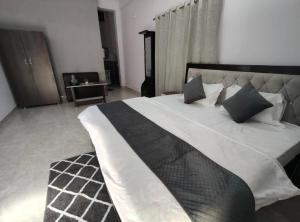 Hotel shiva residency