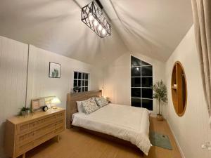 บ้านไร่ฟ้าสวยวังน้ำเขียว Little House