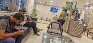 Hotel Yogasthali - Top Rated !! Most Awarded !! Luxury Rooms !! Lift !! Parking