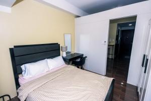 Suite Escape Luxe 1BR Makati condo Getaway Gym Swim Swim 2946 Fast MB