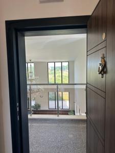 Relaxing studio in Shartrez