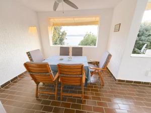 Luxury front row designer apartment